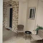 Lb Luxury * Volos