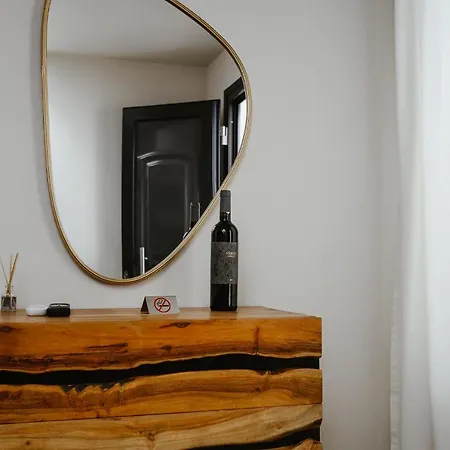 Lb Luxury Βόλος