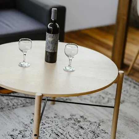 Lb Luxury * 볼로스